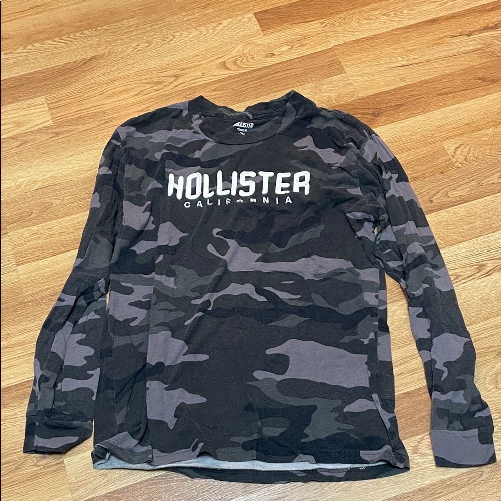 Hollister Black and Gray Camouflage long sleeve